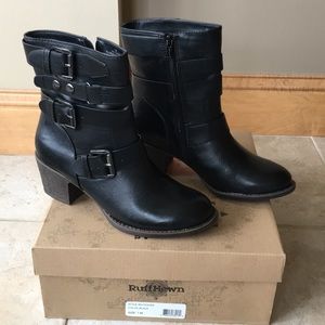 Short Black Leather Boots